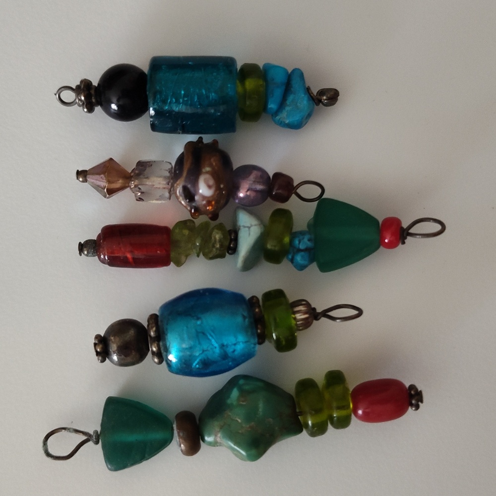 Assorted Glass Beads - Picture 5 of 9